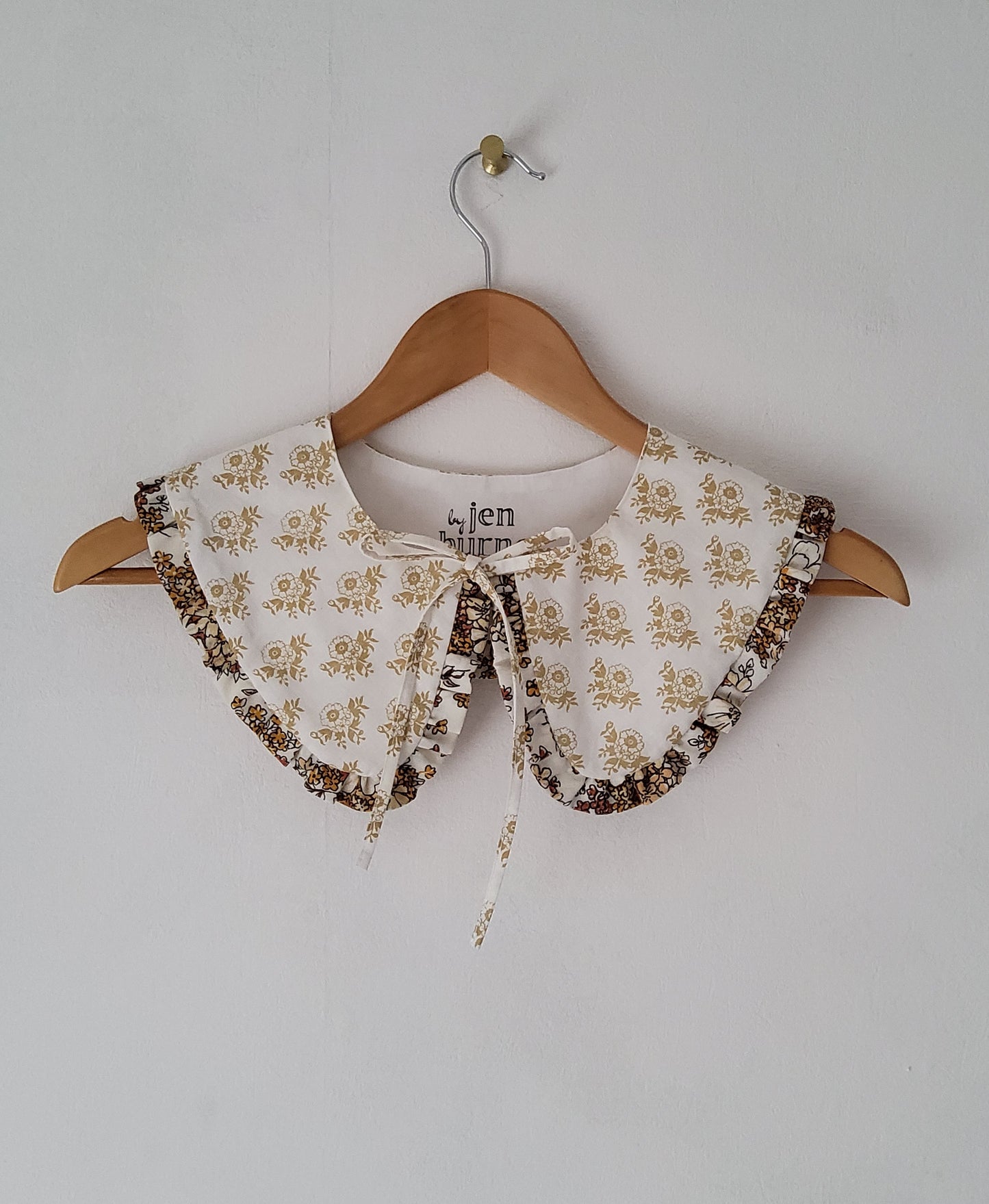 CLOVER Detachable Collar Sewing Pattern - Digital Download