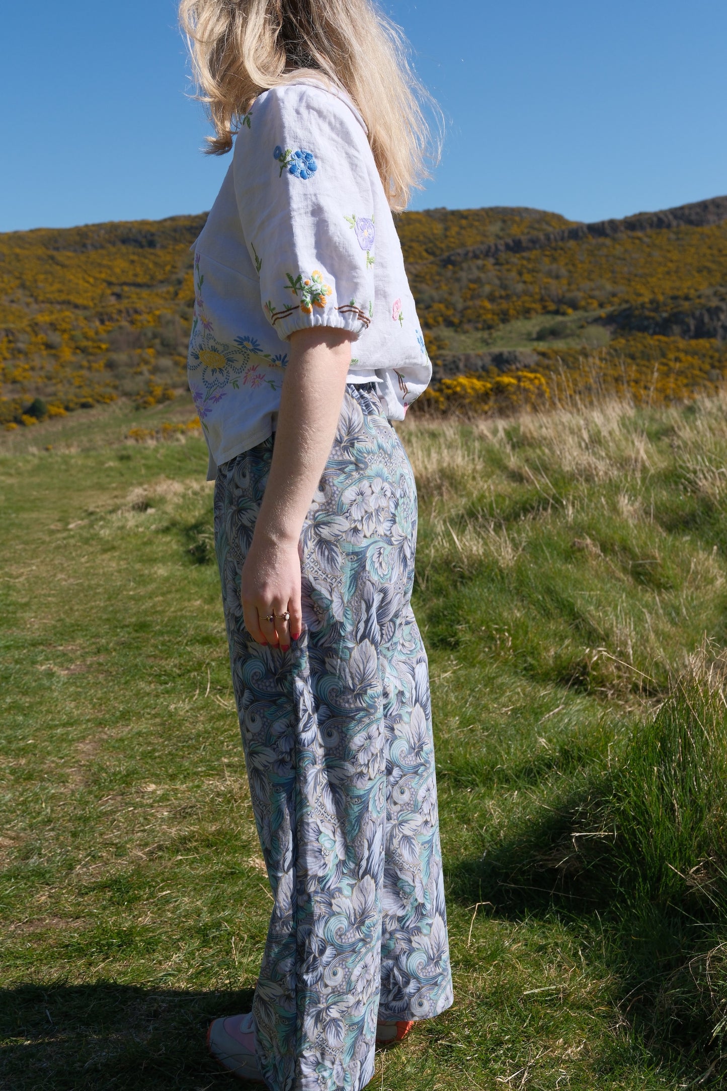 Weidenhose „Iris by the Sea“ – Größe S / UK 10 / US 6