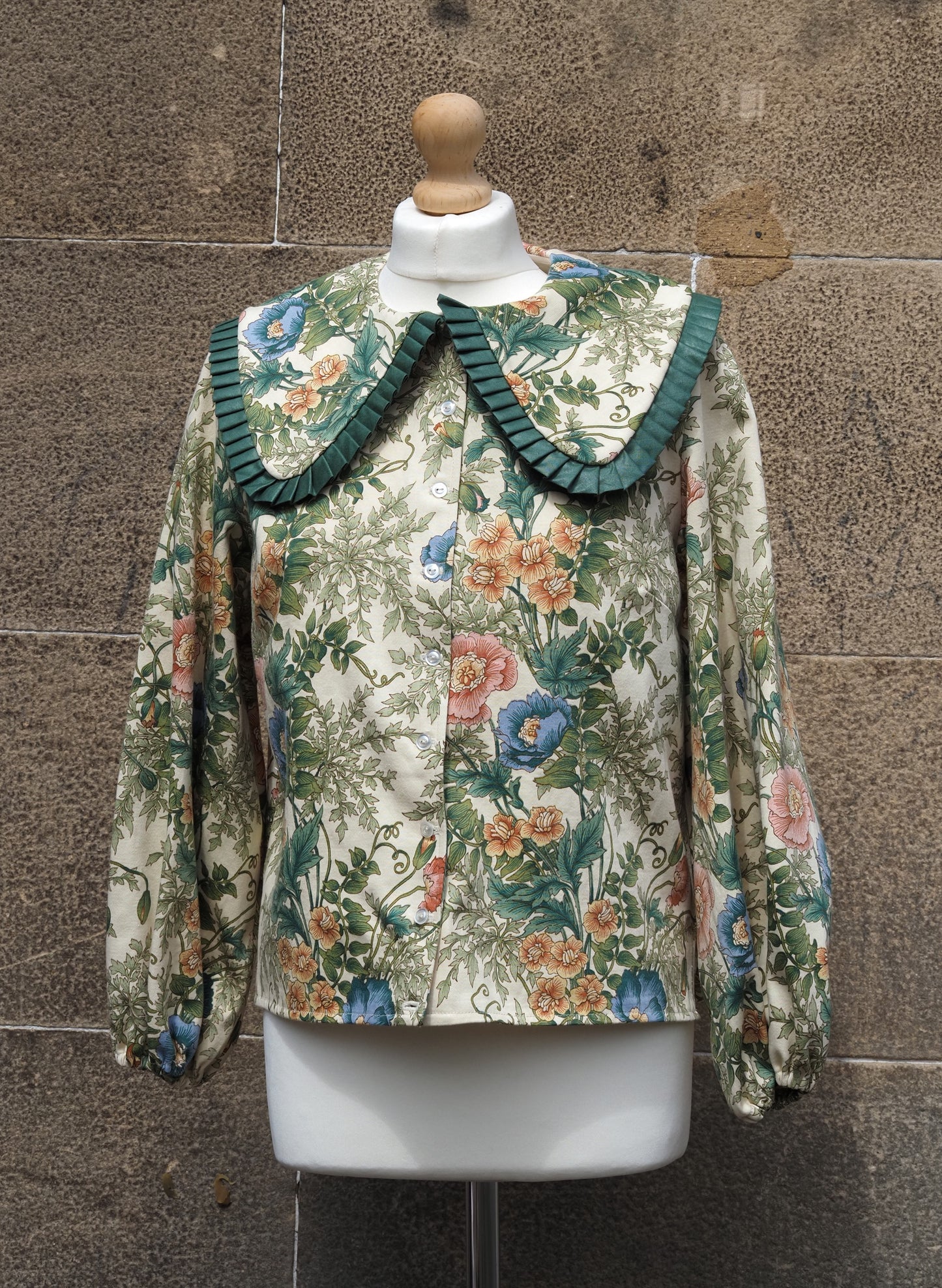Bluse „Botanical Garden“ Dana – Größe Medium / UK 14 / US 10