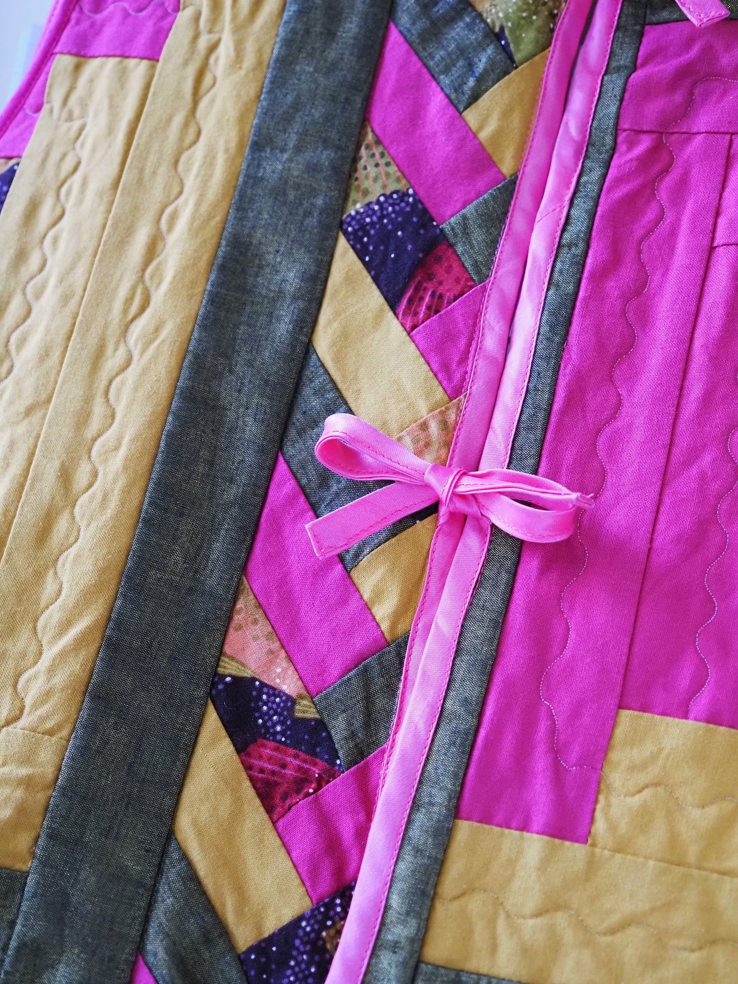 Golden Fish Quilt Vest - Small (UK 8-10)