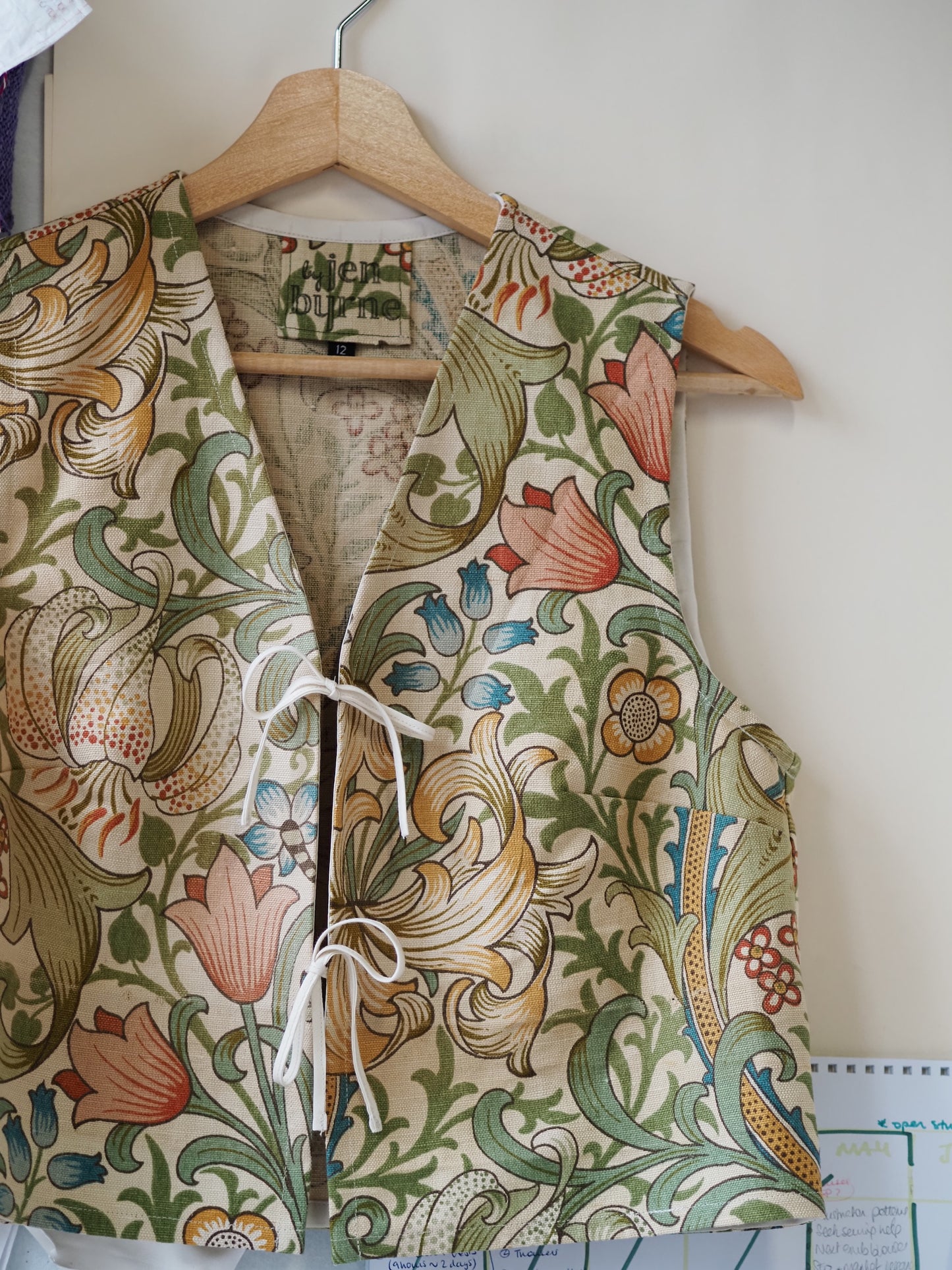Bluse „Iris by the Sea“ von Tilly – Größe S / UK 10 / US 6