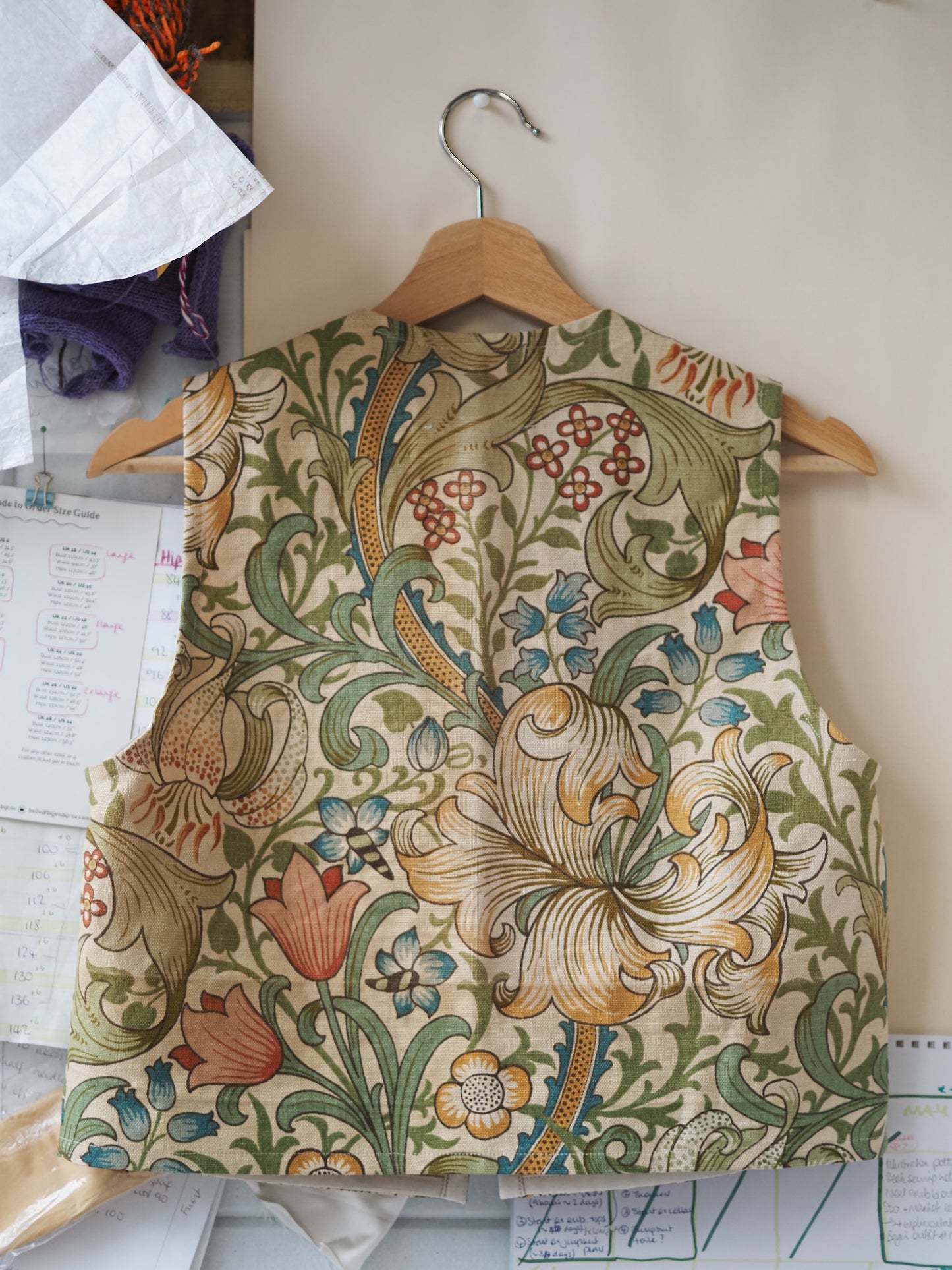 Bluse „Iris by the Sea“ von Tilly – Größe S / UK 10 / US 6