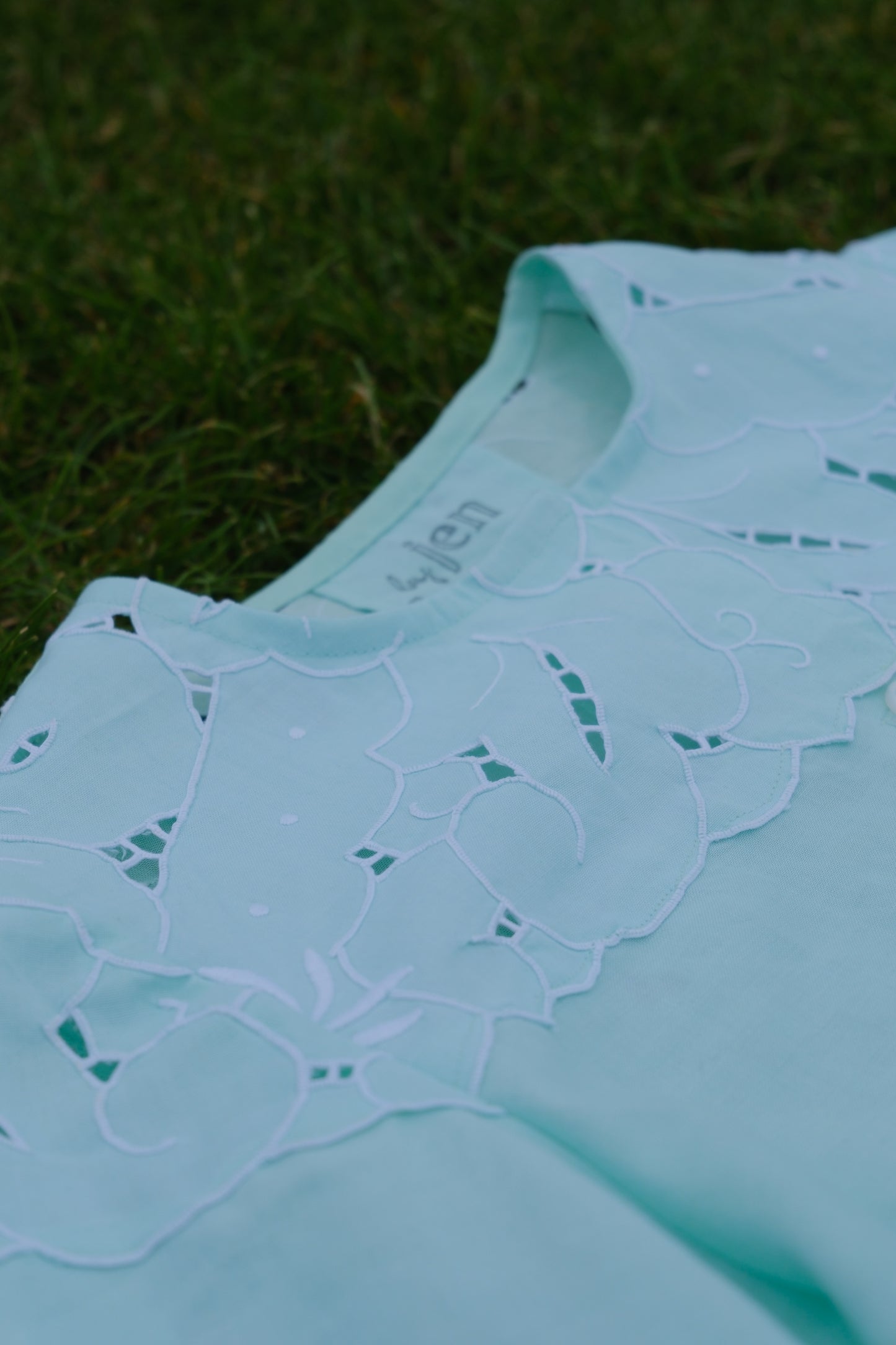 Bluse „Iris by the Sea“ von Tilly – Größe S / UK 10 / US 6