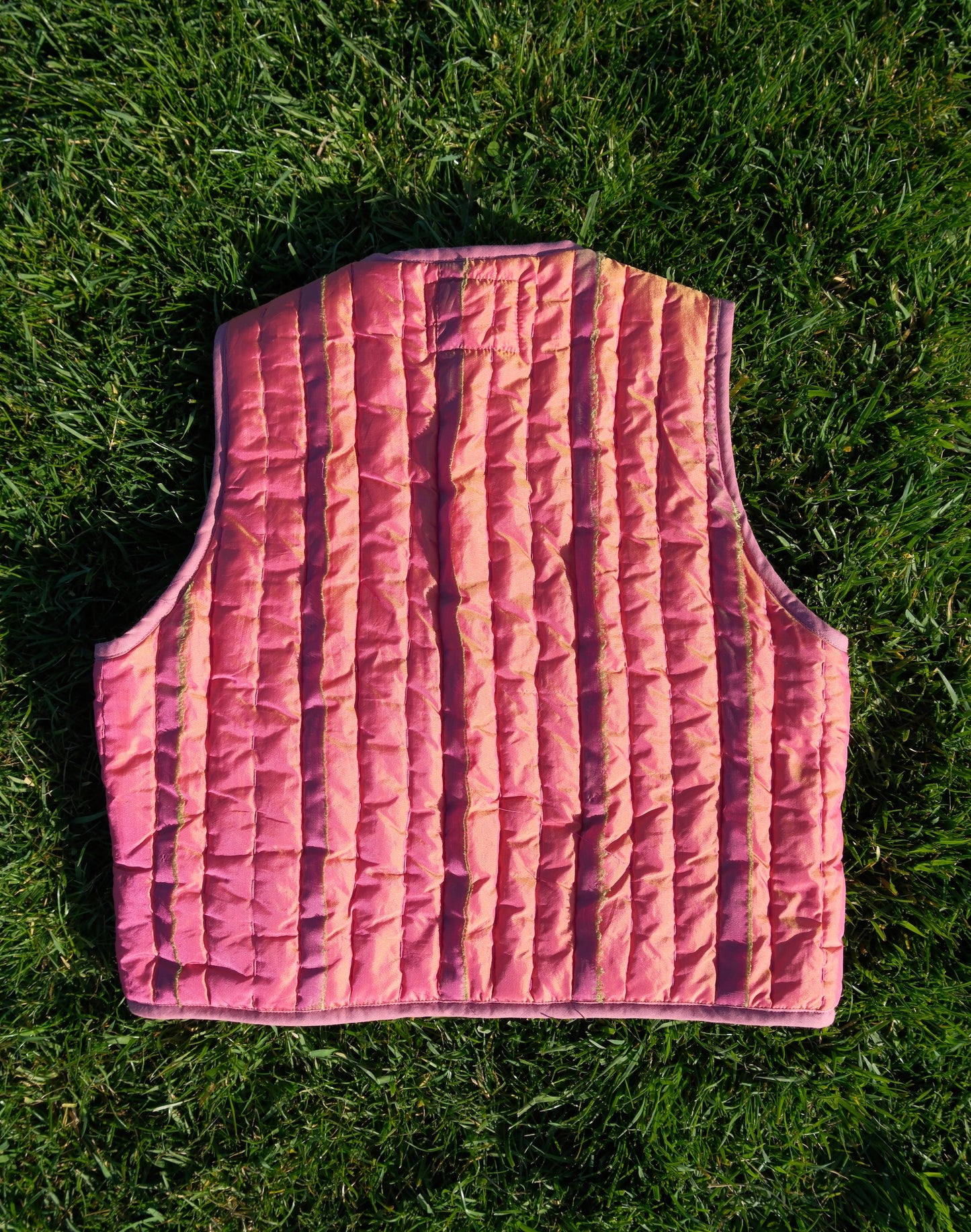 Steppweste „Shimmer in Blush“ – Größe S / UK 8–10 / US 4–6