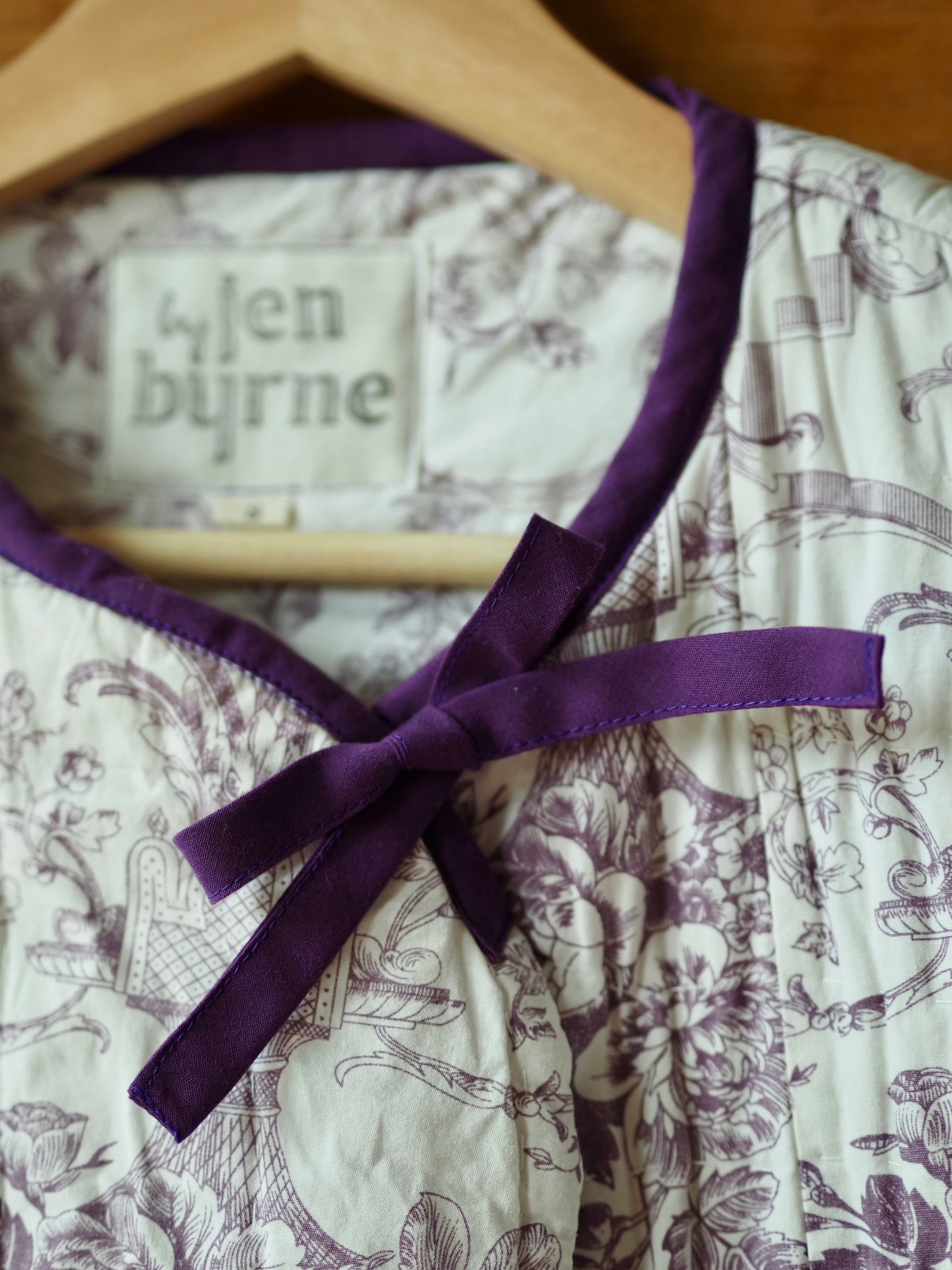 Toile de Jouy Steppweste – Klein (UK 8–10)