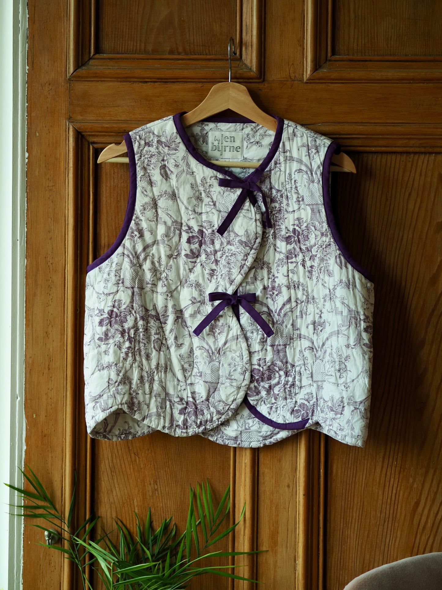 Toile de Jouy Steppweste – Klein (UK 8–10)