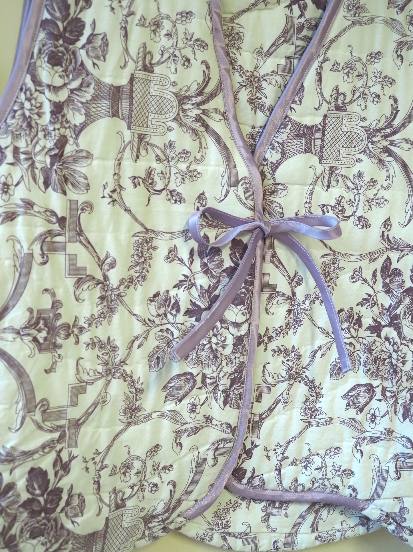 Toile du Jouy Quilt Vest - Medium