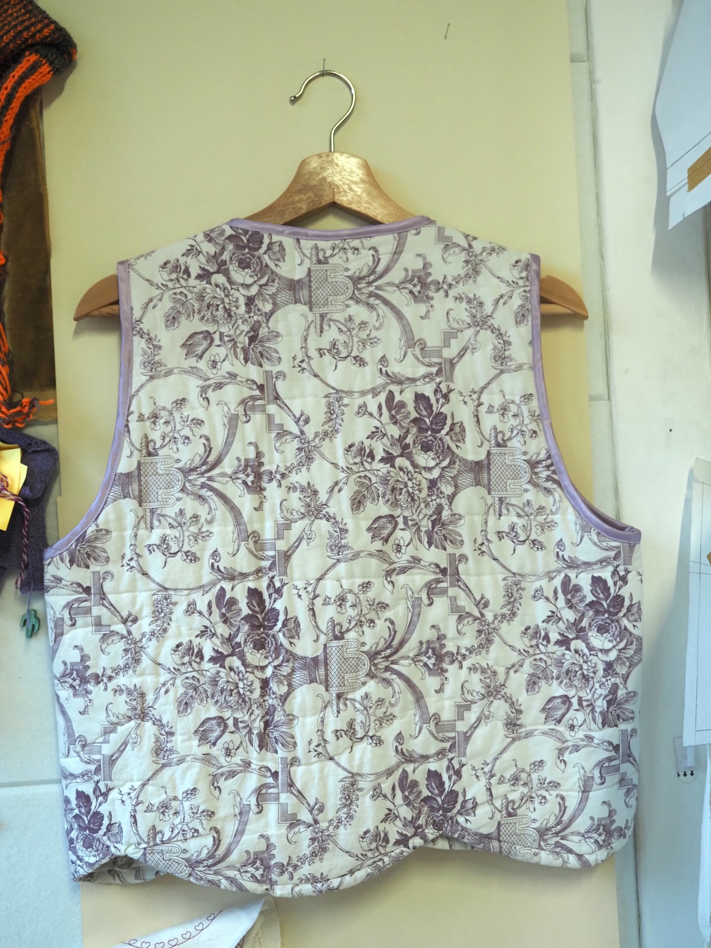 Toile du Jouy Quilt Vest - Medium