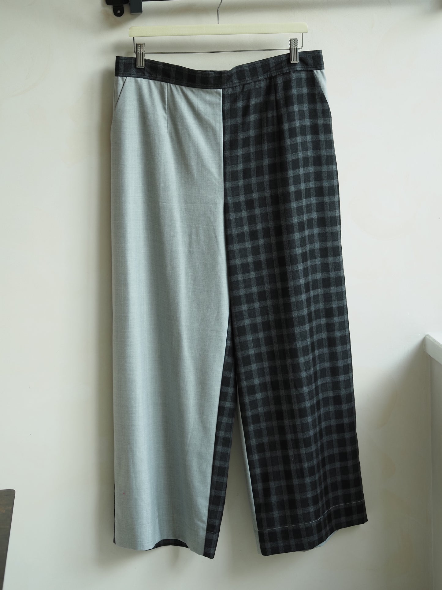 Monochrome wool trousers - UK16