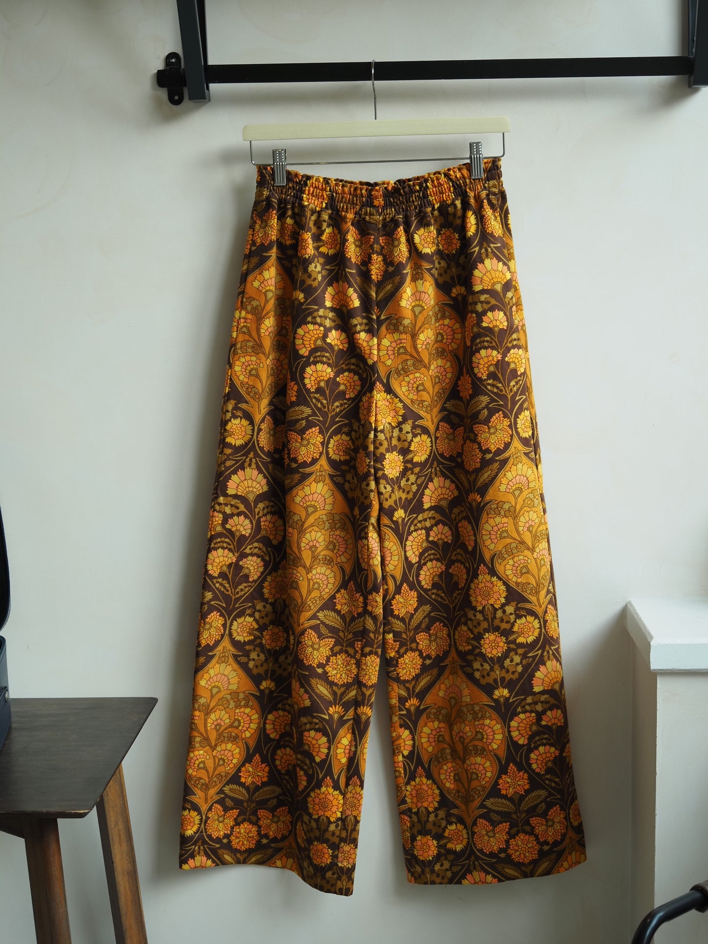 Retro Print 'Willow' Trousers - Size UK 10 / US 6