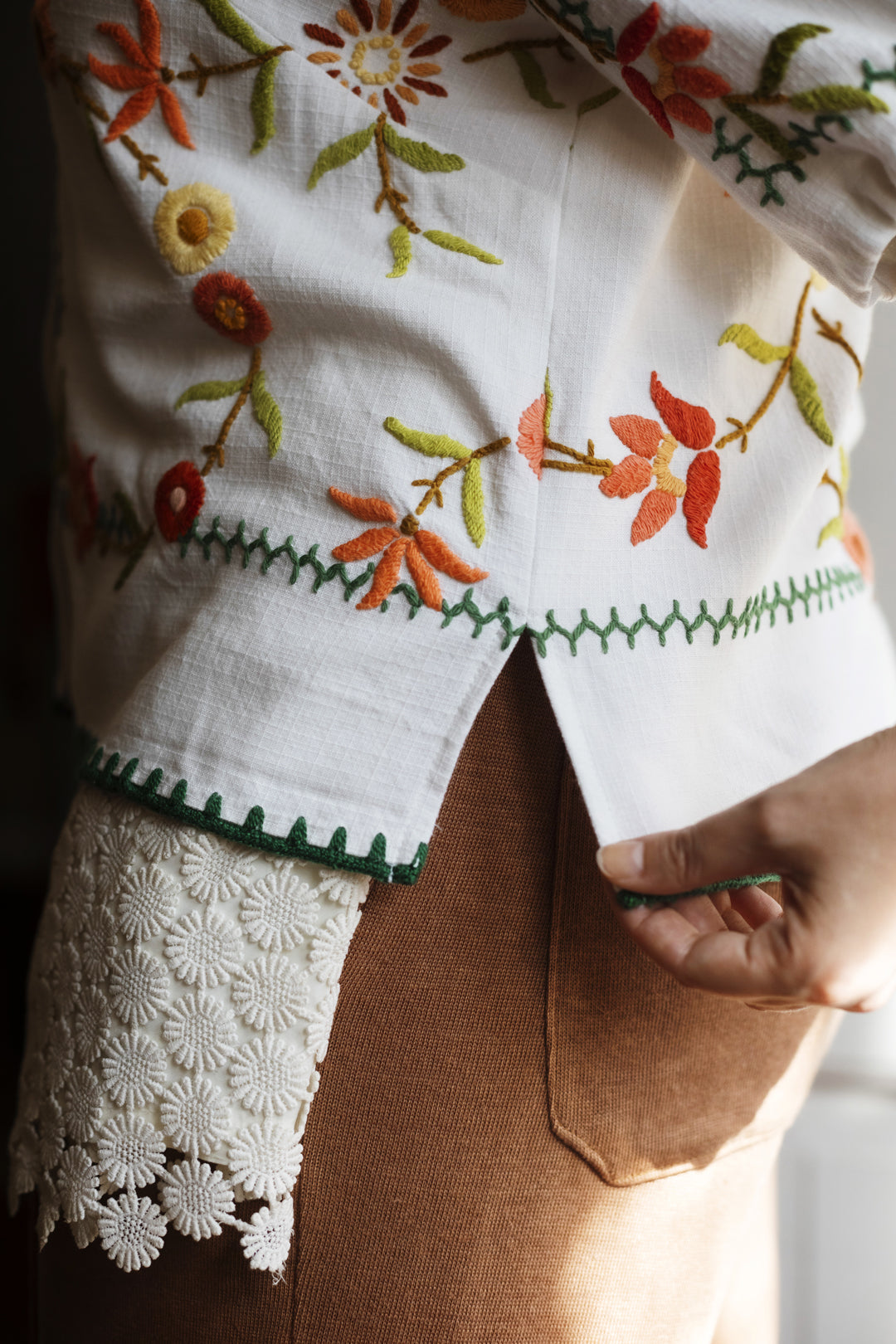 'Peach Meadow' Tilly Tablecloth Blouse - Size UK 16 / US 10