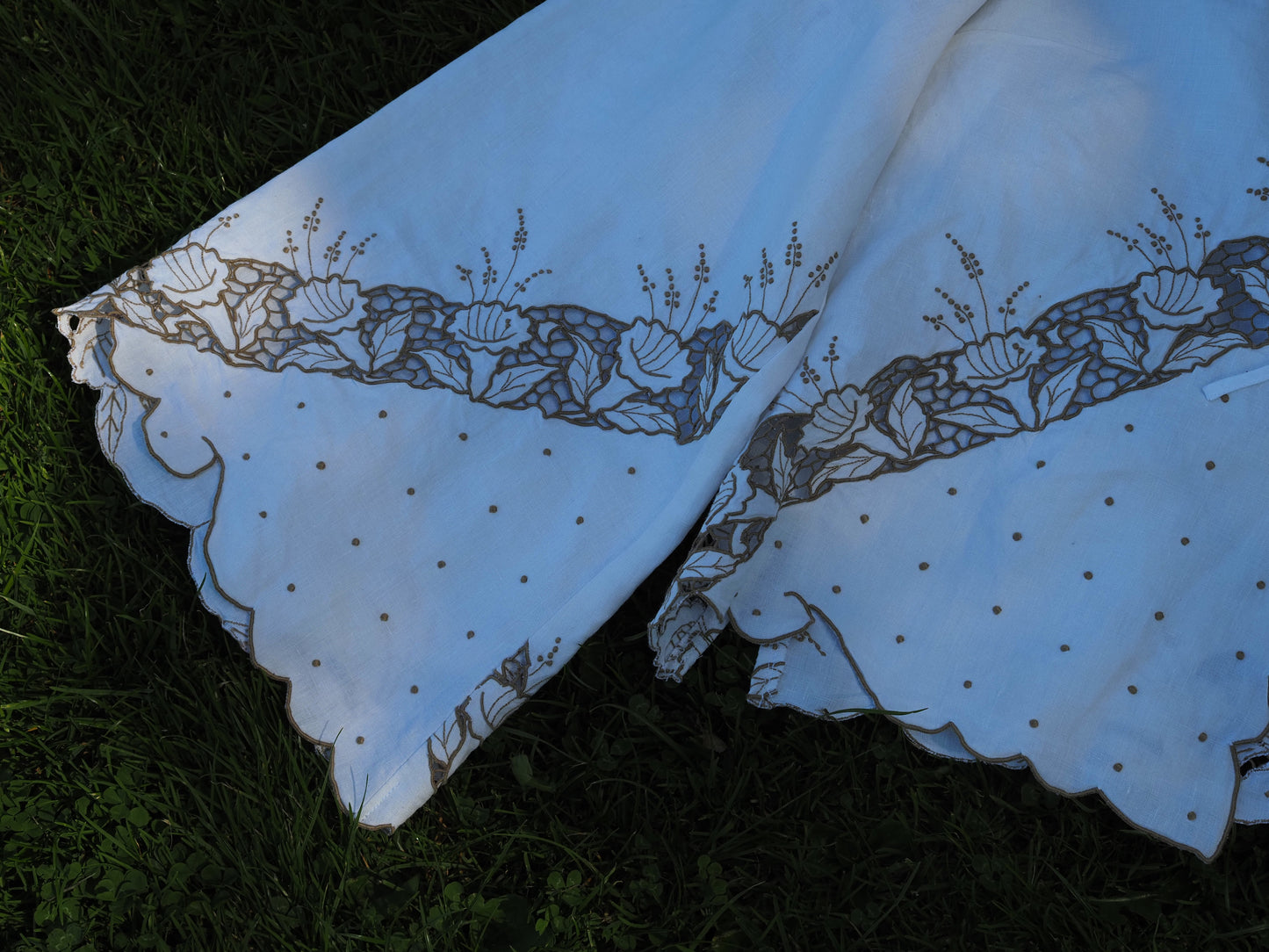 'Shadow Dancer' Danu Tablecloth Blouse - Size UK 16 / US 10